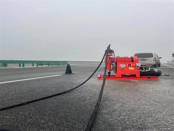 桦甸马路路基路面开裂下沉注浆加固灌浆